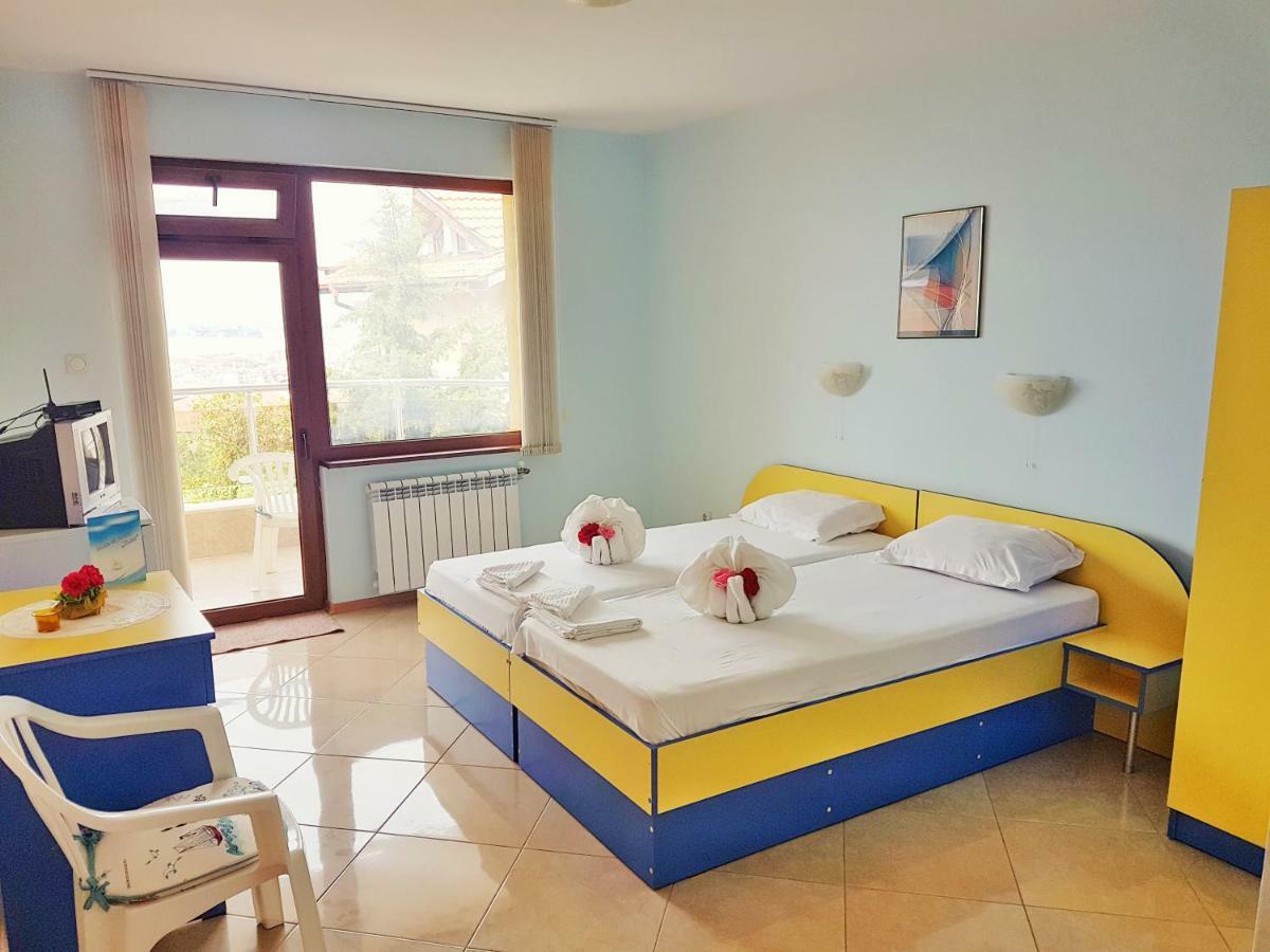 Guest House Byki Sveti Vlas Bagian luar foto