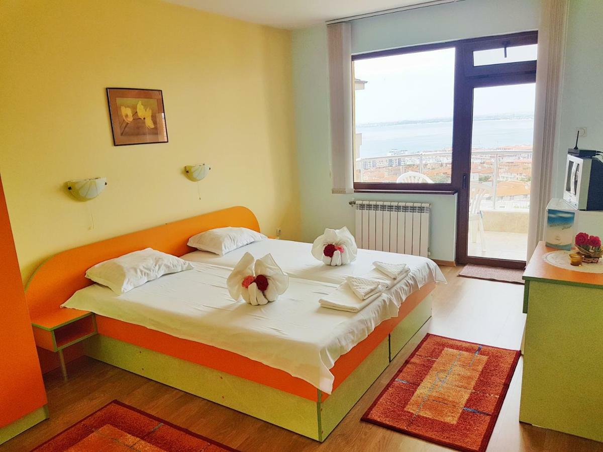 Guest House Byki Sveti Vlas Bagian luar foto